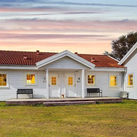 Holiday home Xxxii *